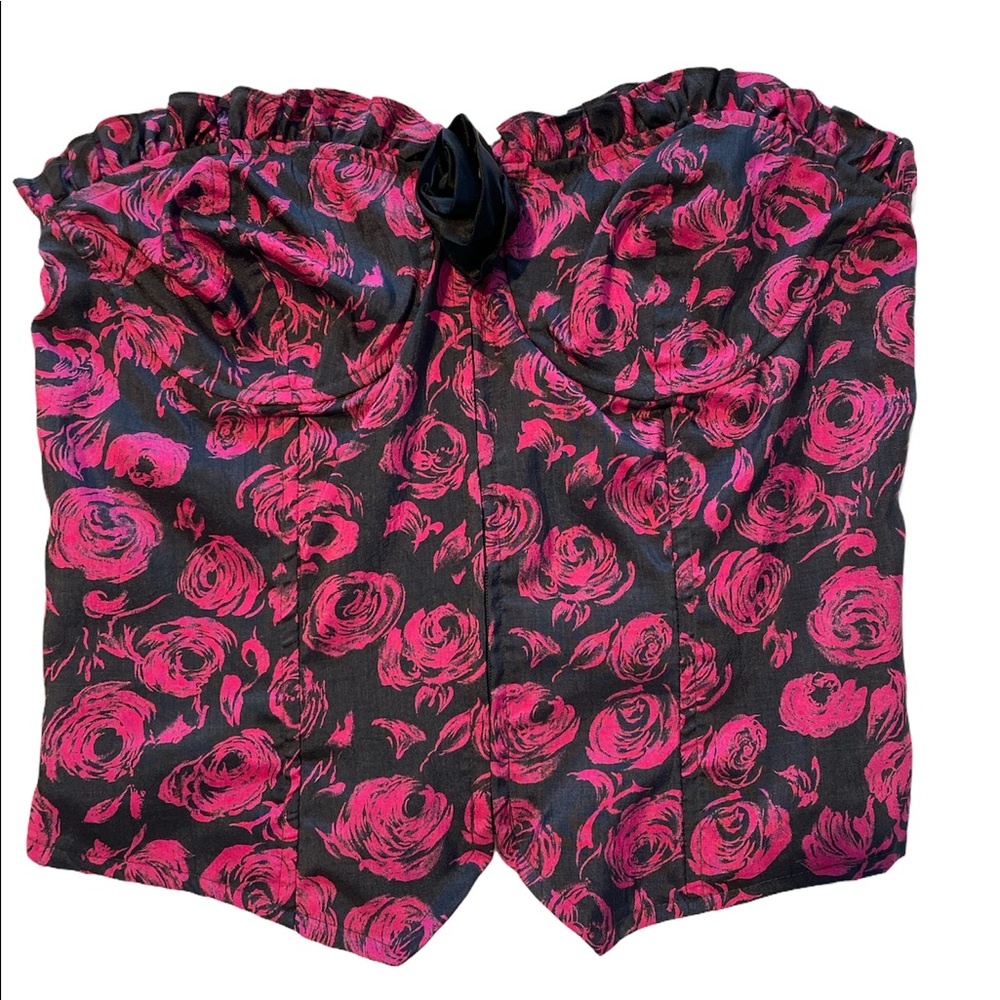 Strapless top